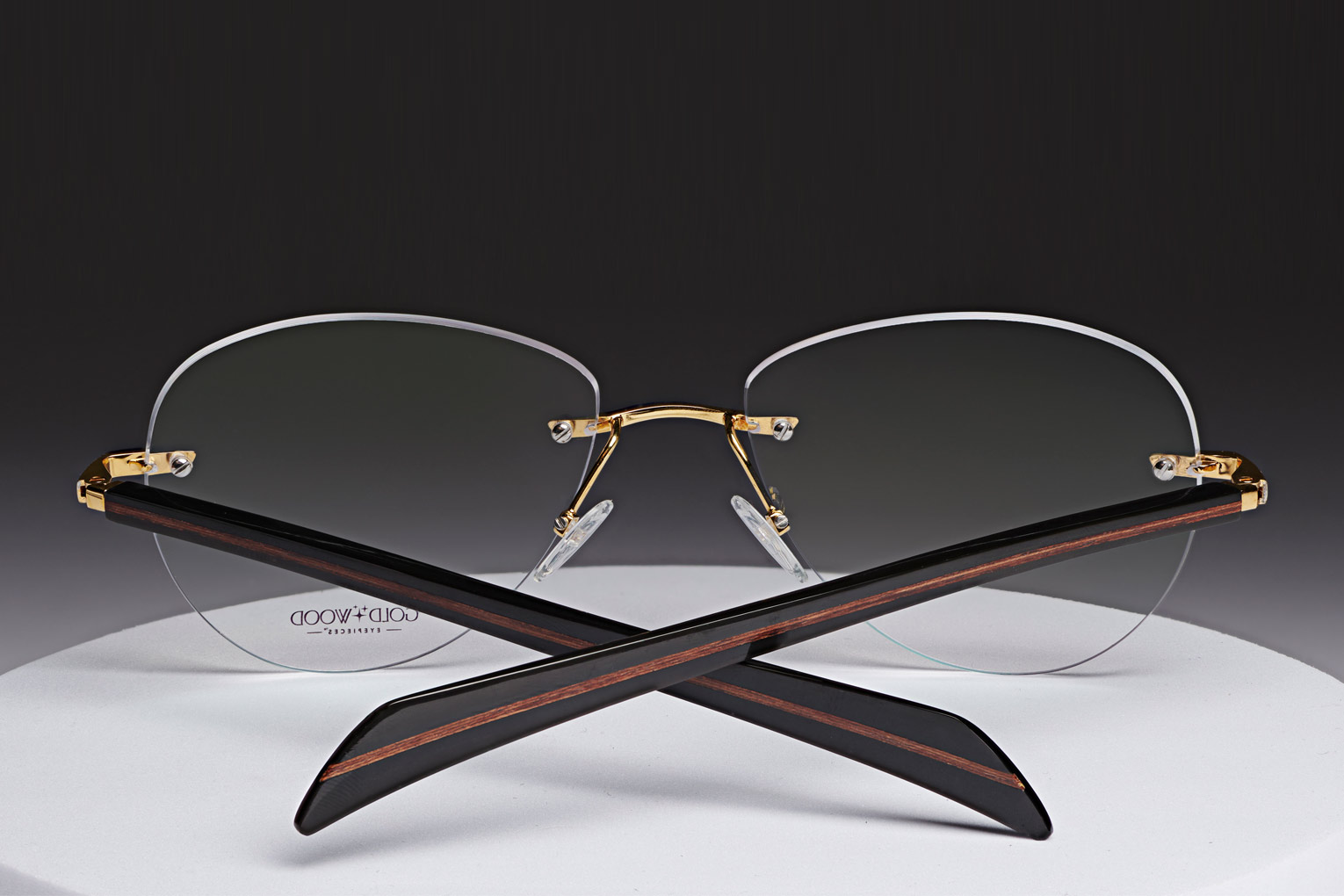 Gold and wood rimless glasses elegance 9