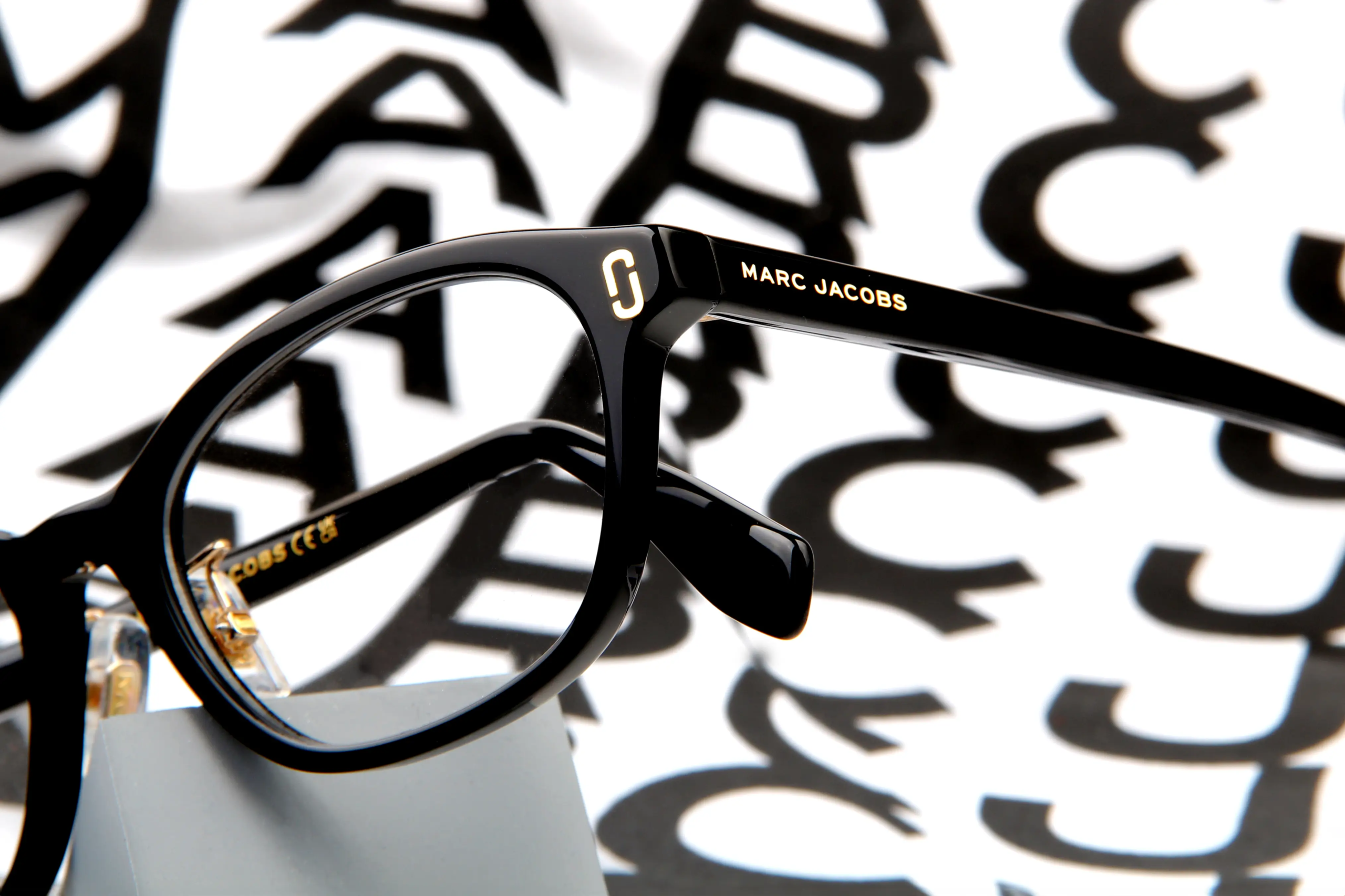 Marc jacobs new york fashion 2025 new arrival (6)