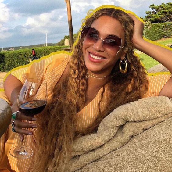 Beyonce x generation champagne1