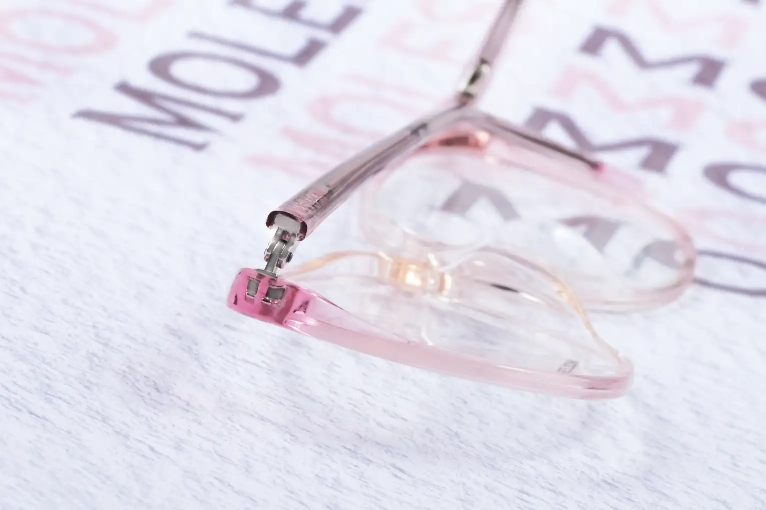 Blackpink fever last moleskine eyewear4