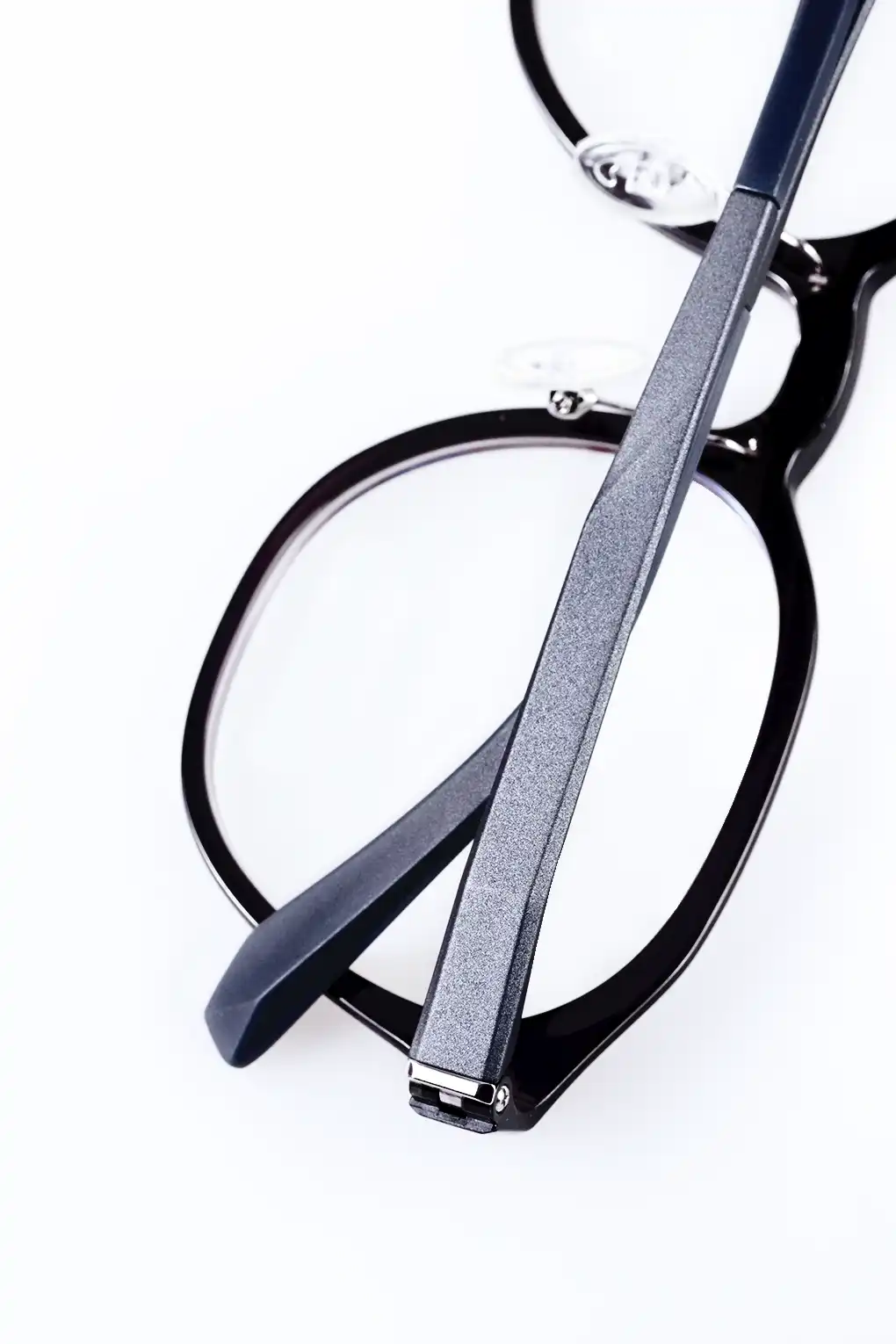 Sculpted layered eyescloud ultem frame1