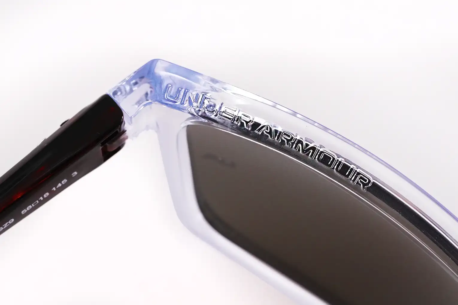 Wide head fit eyewear guide12