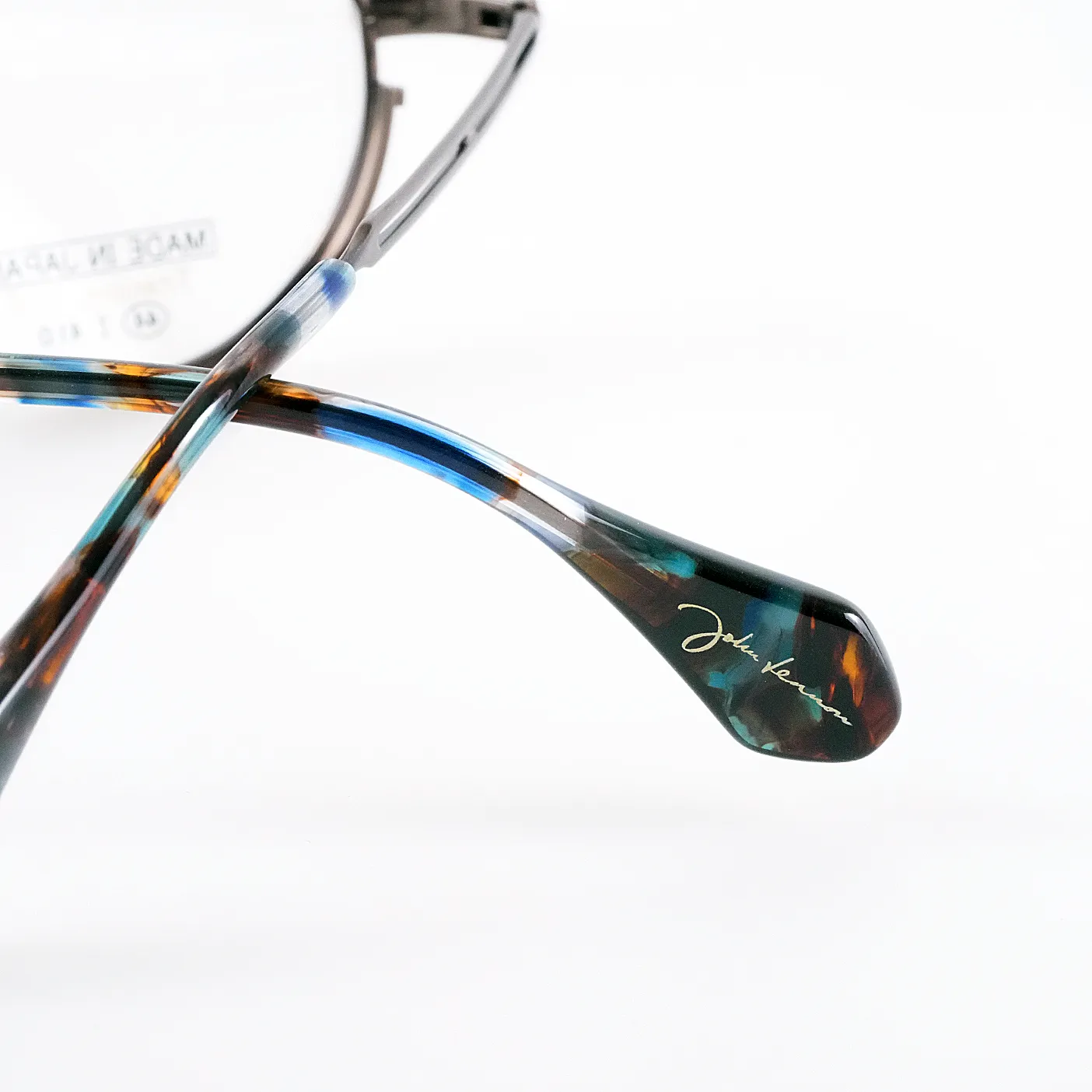Best glasses for face shape23