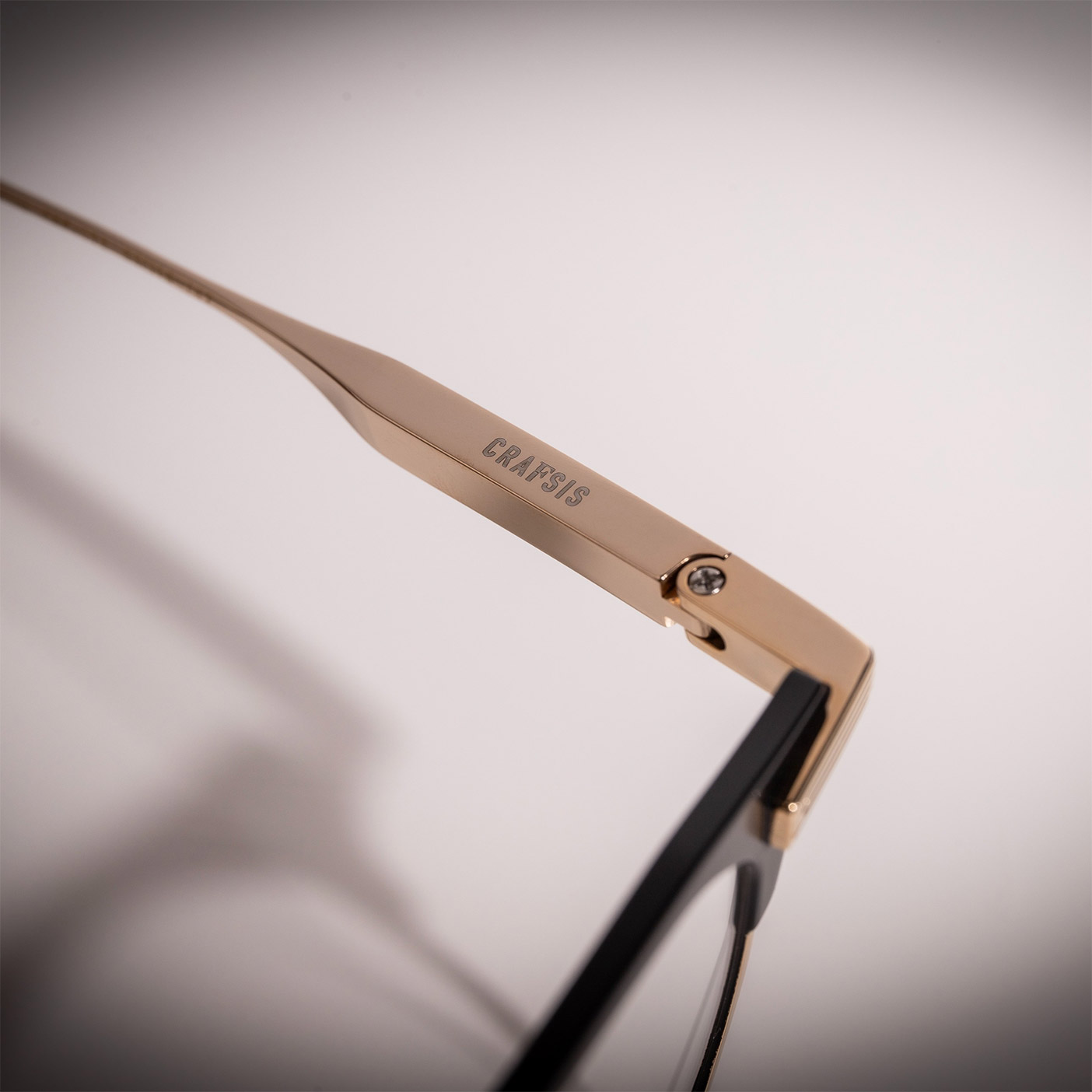Crafsis sabae titanium eyewear 2026