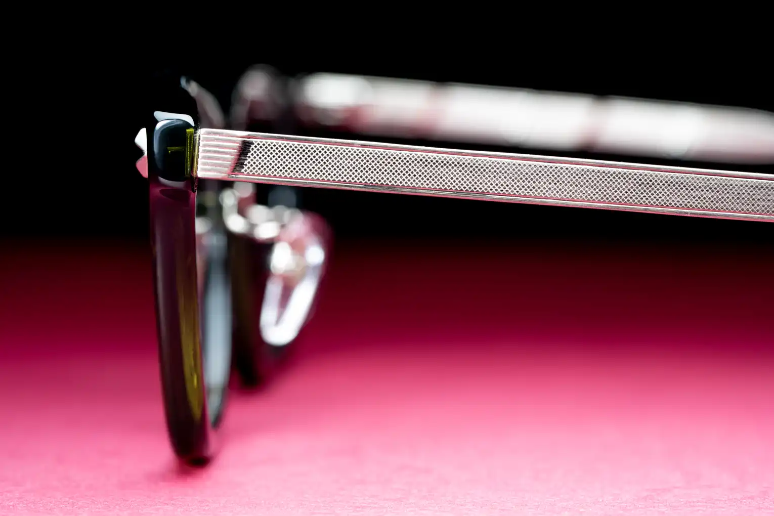 St dupont angular frame design